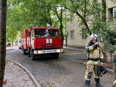 В Ростове на ул. Магнитогорской взрывной волной выбило окна пятиэтажки