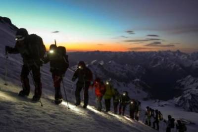 Названа роковая ошибка участников смертельного восхождения на Эльбрус