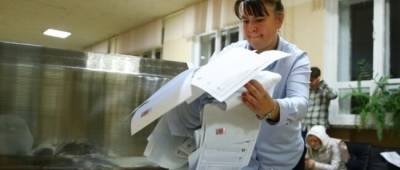 Выборы в Госдуму: СМИ сообщили о подмене шести членов избиркома в Петербурге