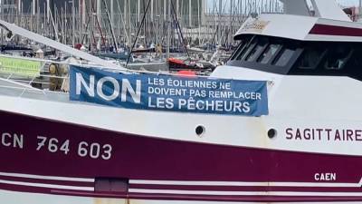 Франция: рыбаки протестуют против ветрогенераторов
