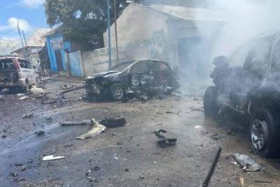 При взрыве у президентского дворца в Сомали погибли семь человек