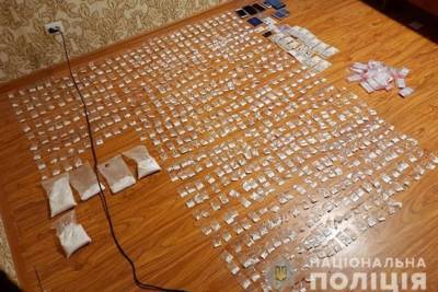 Полицейские Днепра изъяли у наркодилеров кокаин на $300 тысяч