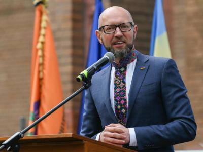 Яценюк назвал условие, при котором в Украине не будет олигархов