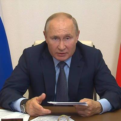 Путин проводит встречу с лидерами партий, прошедших в Госдуму 8 созыва