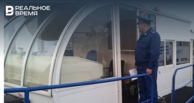 В Казани на Волге прогулочный катер сел на мель — транспортная прокуратура организовала проверку