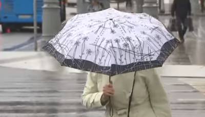 Потепление, дожди и ураганный ветер: погода 26 сентября разделит Украину – прогноз синоптиков