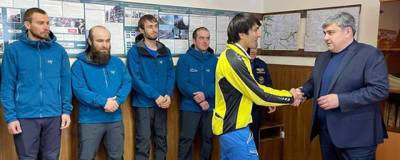 Глава КБР Коков встретился с участниками операции по спасению альпинистов на Эльбрусе