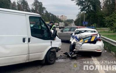 В Киеве произошло ДТП с участием полицейского автомобиля