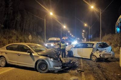 Пять человек попали в больницу в результате аварии на трассе «Пермь-Екатеринбург»