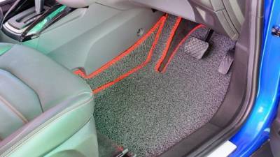 Как выбрать долговечный коврик в автомобиль?