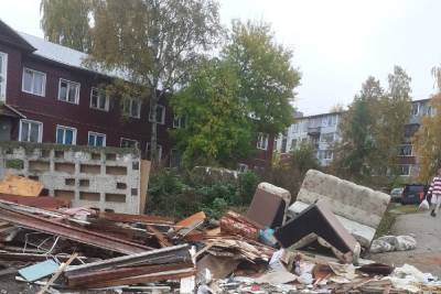 Дошли до ручки: жители Петрозаводска жалуются на мусор