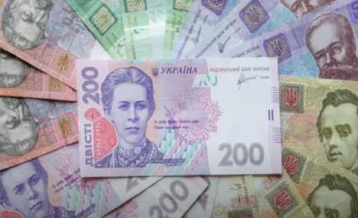 Украинским школьникам начнут платить стипендию в размере 1000 гривен: кому повезет с выплатами