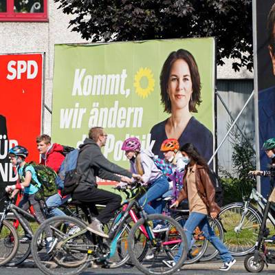 В Германии открылись участки для голосования в бундестаг