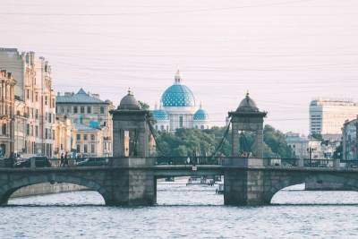 Петербург назвали одним из лучших городов для построения карьеры