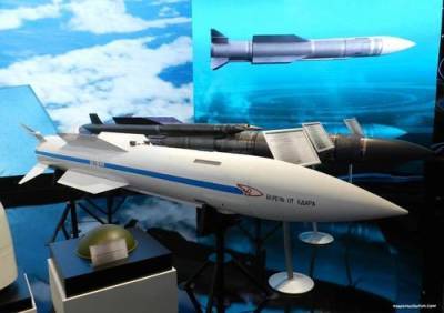 США пытаются догнать Россию в создании ракеты класса «воздух-воздух» большой дальности