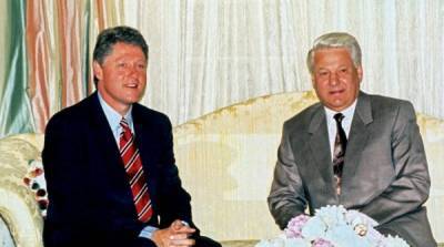 Обманули Хиллари: как Ельцин и Клинтон заперлись в туалете Кремля