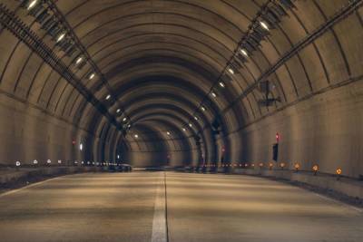 Движение в тоннеле петербургской дамбы ограничат на четыре дня