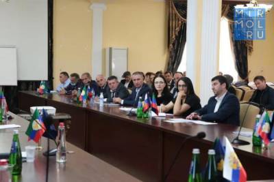 В Дагестане разрабатывают план мероприятий по повышению качества образования в муниципалитетах
