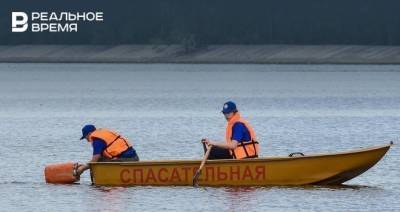 В Спасском районе Татарстана на мель села частная яхта, следовавшая из Ярославля в Сочи