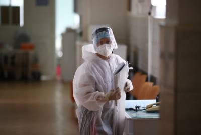 В России за сутки зафиксировано 22 498 случаев заражения коронавирусом