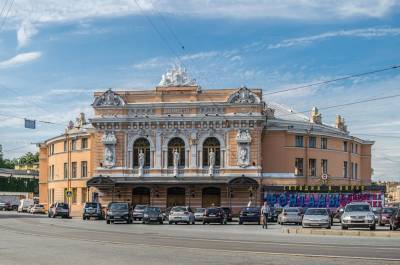 В Санкт-Петербургском цирке состоялась премьера шоу-спектакля в честь 100-летия Никулина
