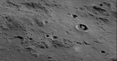 Уфолог обнаружил двухкилометровую металлическую конструкцию на Луне