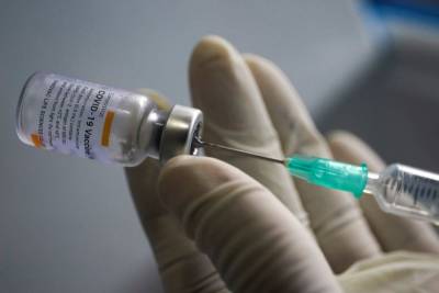 В Грузии заявили о необходимости изменения стратегии вакцинации от COVID-19