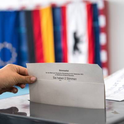 Явка на парламентских выборах в Германии на 15 часов составила 36,5%