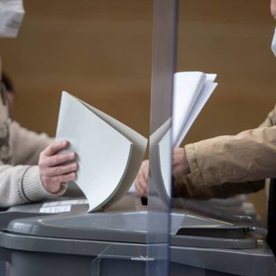 Хаос и очереди на избирательных участках в Берлине