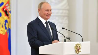 Владимир Путин назвал «мрачными» шутки лидера ЛДПР Жириновского