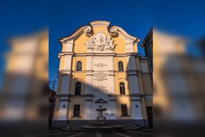 Власти Петербурга пообещали восстановить мемориал с фонтаном на Пестеля