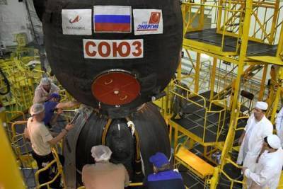 Космический турист для полета на МКС выбрал российский корабль «Союз», а не корабль Илона Маска Crew Dragon