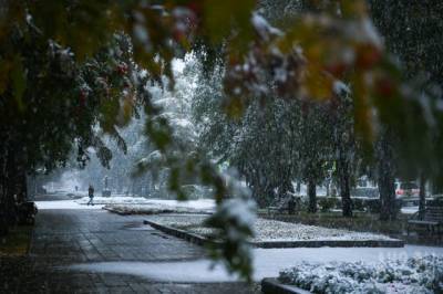 Синоптики назвали причину сильного снегопада в сентябре в Кемерове