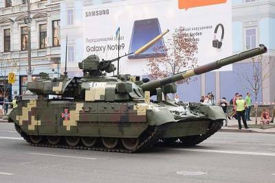 Залужный: Украина модернизировала половину советских танков