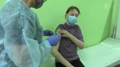 В российских регионах вводят ограничения из-за роста заболеваемости коронавирусом