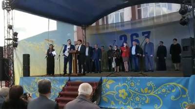 Мэр городка под Одессой поздравил людей с Днем города на ломаном украинском
