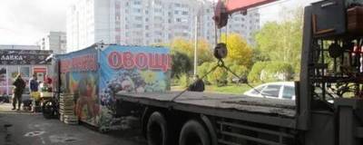 Омская мэрия снесет более 100 незаконных торговых павильонов
