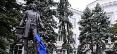 В центре Краснодара открыли памятник изобретателю ТВ Борису Розингу