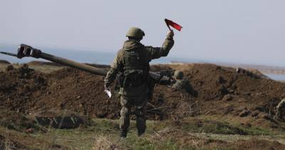 Россия начала масштабные учения десантников в оккупированном Крыму
