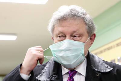 Явлинский попал в больницу из-за проблем с сердцем