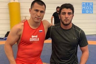 Милад Алирзаев примет участие на чемпионате мира по греко-римской борьбе