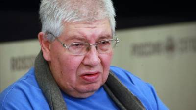 Давид Шнейдеров высоко оценил профессиональные качества Кирилла Разлогова
