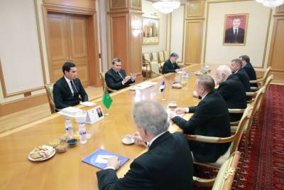 Ашхабад принял от Петербурга поздравления с 30-летием независимости Туркменистана
