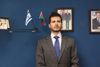 Посол Израиля присоединился к минуте молчания в память о шехидах Отечественной войны Азербайджана