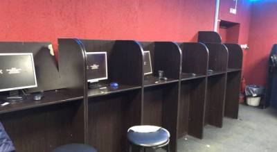 В Чебоксарах работало казино: полицейские застали за игровыми автоматами 12 человек