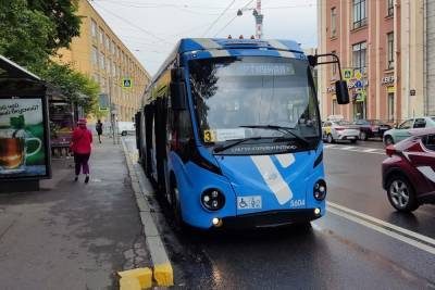 В Петербурге планируют обновить более 1200 трамваев и троллейбусов
