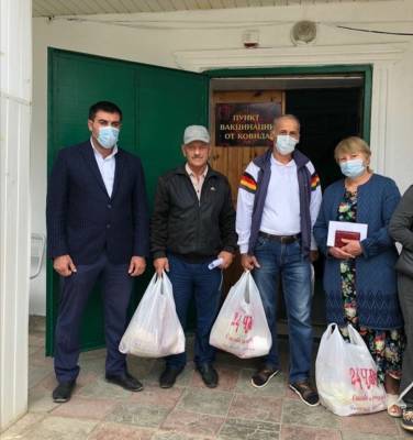 В Магарамкентском районе проводится акция для вакцинированных пожилых людей