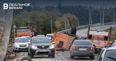 В Лениногорском районе Татарстана утром столкнулись два тягача