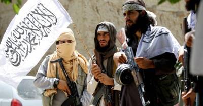 Талибы запретили жителям Афганистана брить бороды в парикмахерских