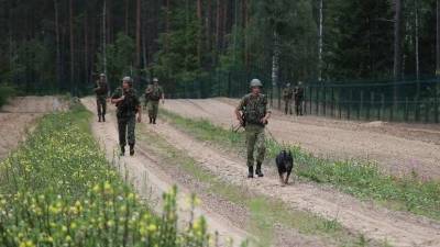 Белоруссия продолжит усиливать охрану границы с Украиной